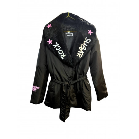 Abrigo edición limitada Not a Saint