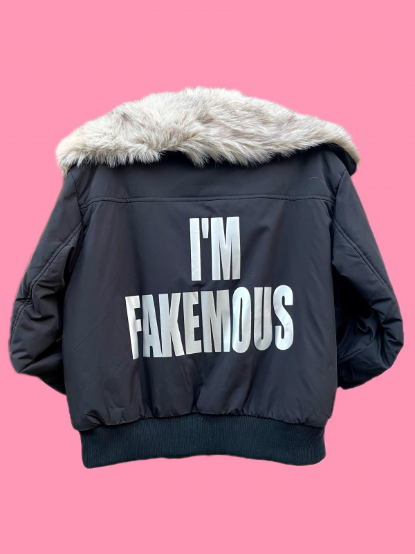 Abrigo I'm Fakemous reversible