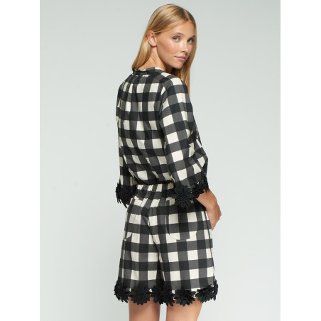 PANTALÓN CORTO CUADRO VICHY BLANCO Y NEGRO