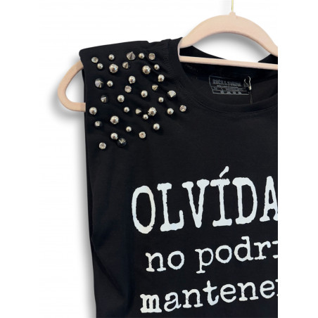 Camiseta Olvídalo Negra Tachuelas