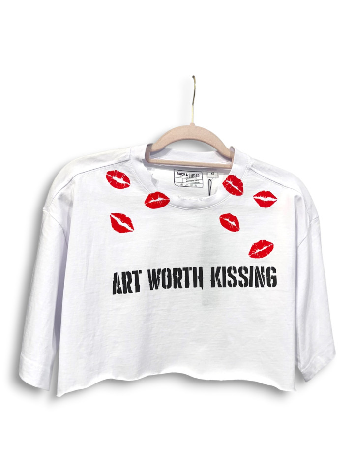 Camiseta Cropped Worth Art...
