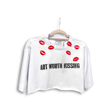 Camiseta Cropped Art Worth Kissing